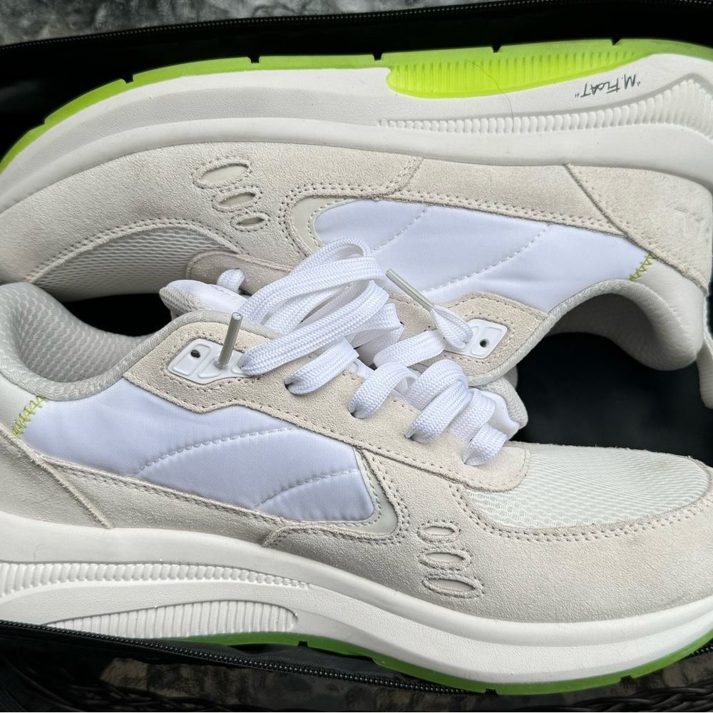 Municiple shoes Size 9/9.5 worn 1 time